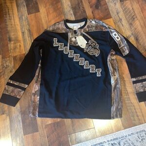 Nwt 2xl men’s jersey material long sleeve lace up neckline